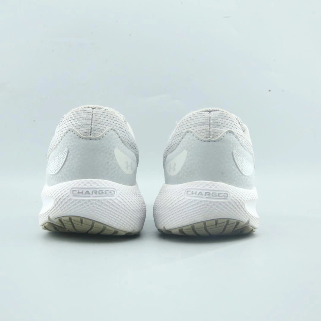 UNDER ARMOUR  CHARGED PURSUIT 2 Under Armour sport shoe shots