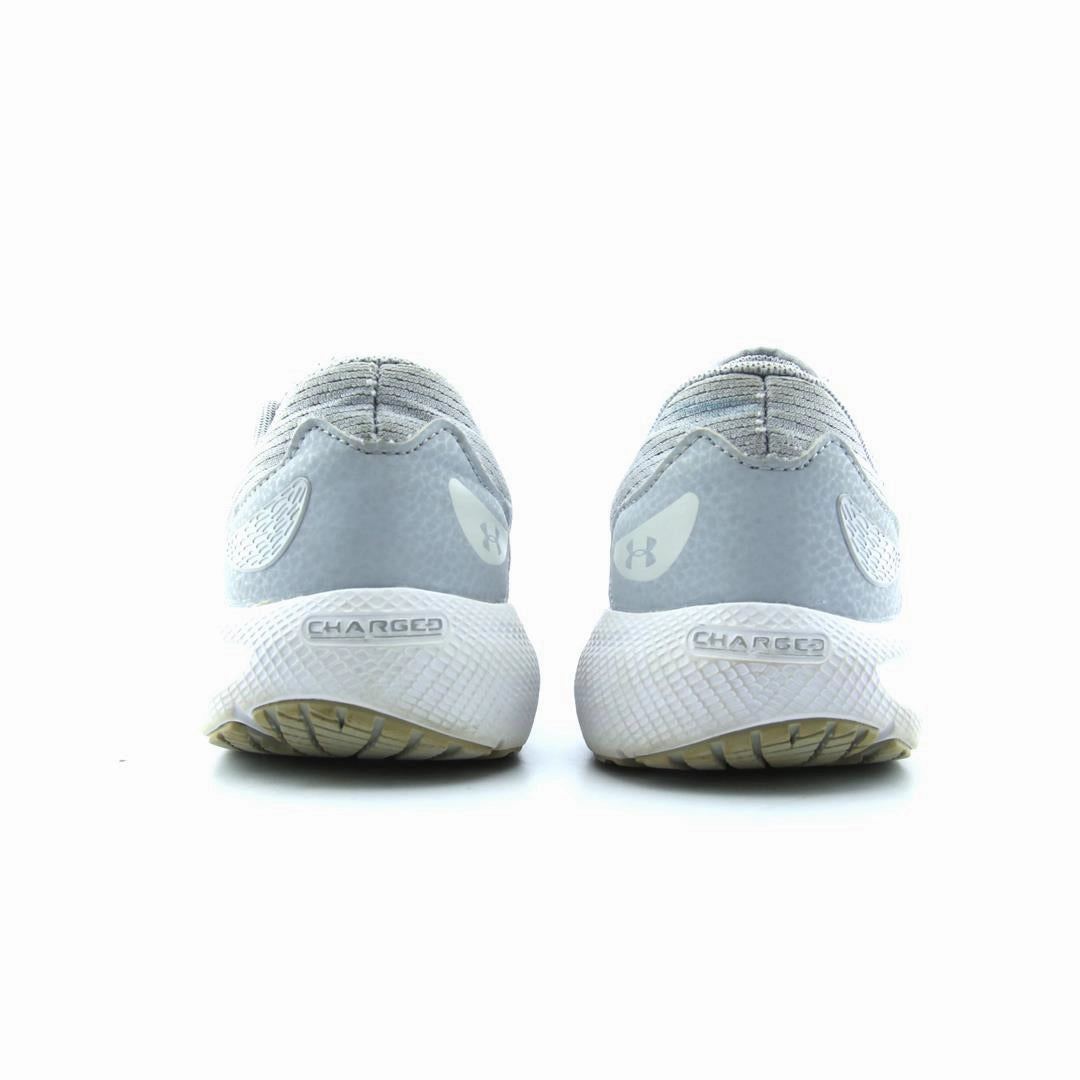 UNDER ARMOUR CHARGED PURSUIT 2 Under Armour trainer close-ups