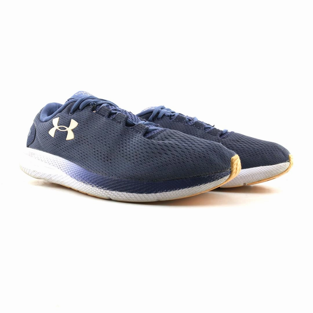 UNDER ARMOUR CHARGED PURSUIT 2 Under Armour trainer close-ups