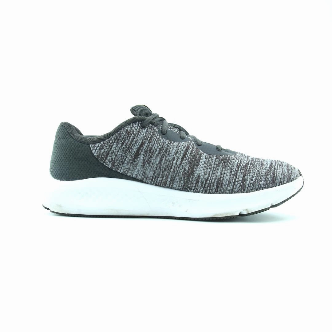 UNDER ARMOUR CHARGED PURSUIT Under Armour sport shoe shots