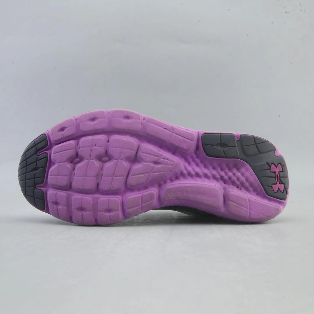 UNDER ARMOUR CHARGED ROGUE 3 Under Armour trainer close-ups