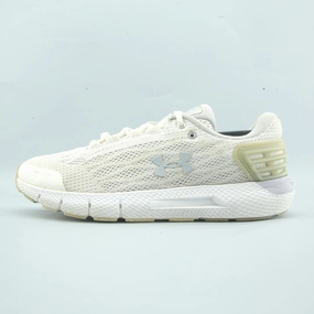 UNDER ARMOUR CHARGED ROGUE Under Armour high-performance sport shoes
