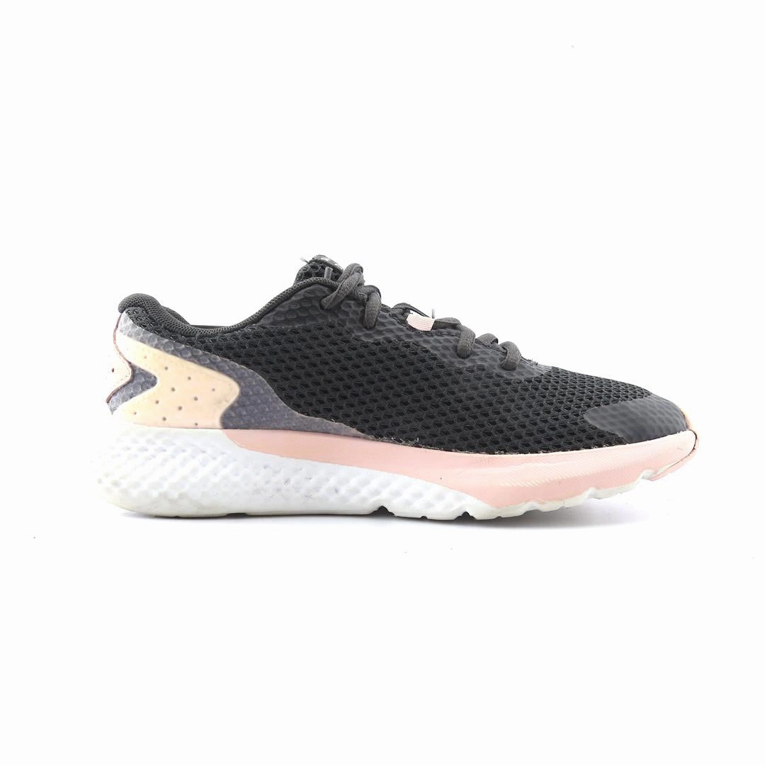 UNDER ARMOUR CHARGED ROGUE Under Armour trainer close-ups
