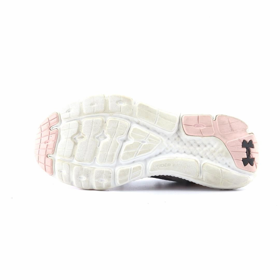 UNDER ARMOUR CHARGED ROGUE Under Armour trainer close-ups