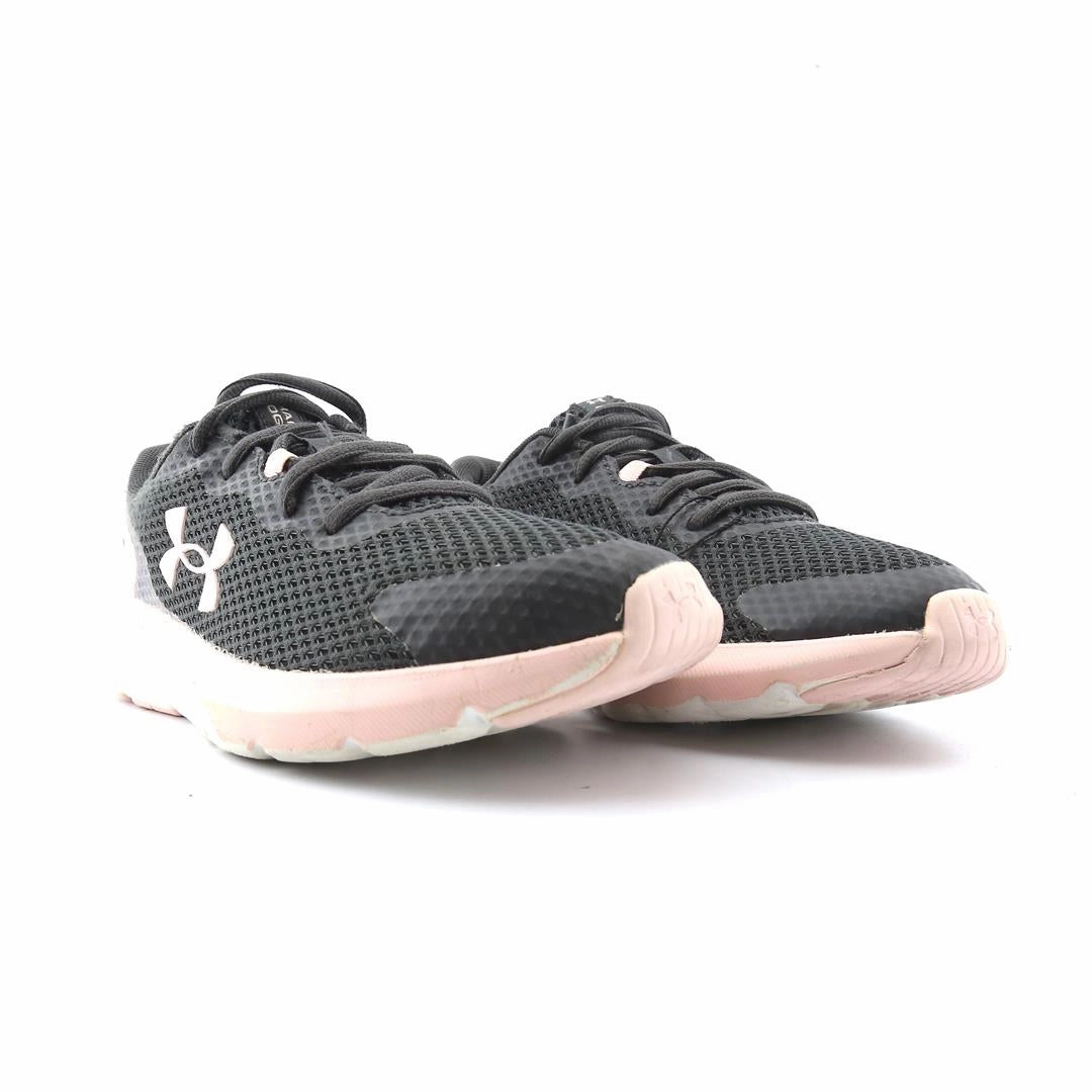 UNDER ARMOUR CHARGED ROGUE Under Armour trainer close-ups