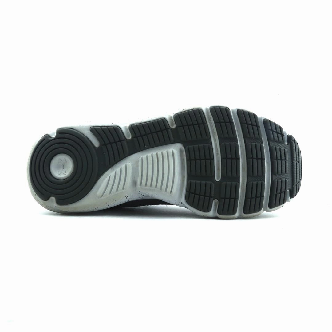 UNDER ARMOUR CHARGED VERSSERT SPECKLE Under Armour sport shoe shots