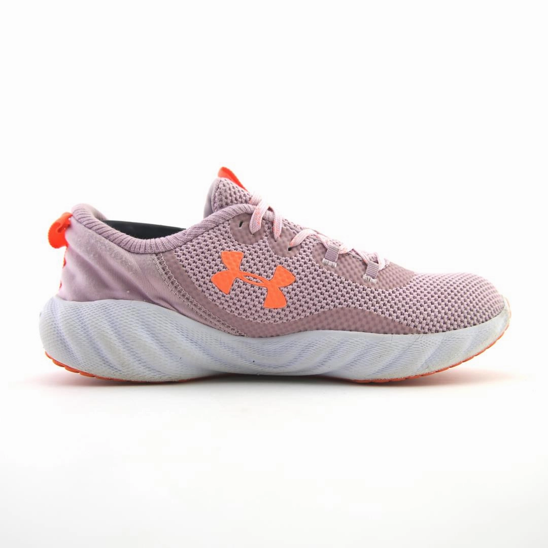 UNDER ARMOUR CHARGED WILL NM Under Armour trainer close-ups