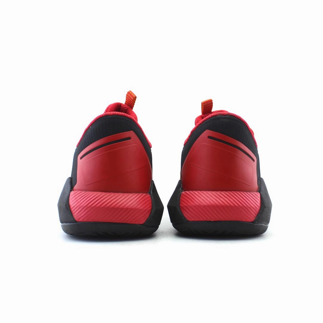 UNDER ARMOUR CITY 2.0 Under Armour sport shoe shots