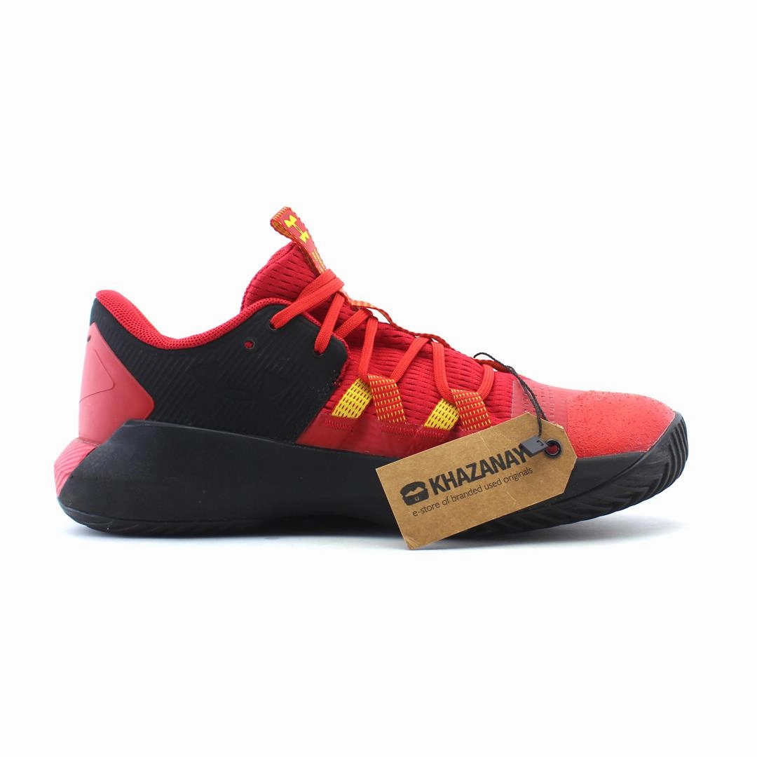 UNDER ARMOUR CITY 2.0 Under Armour sport shoe shots