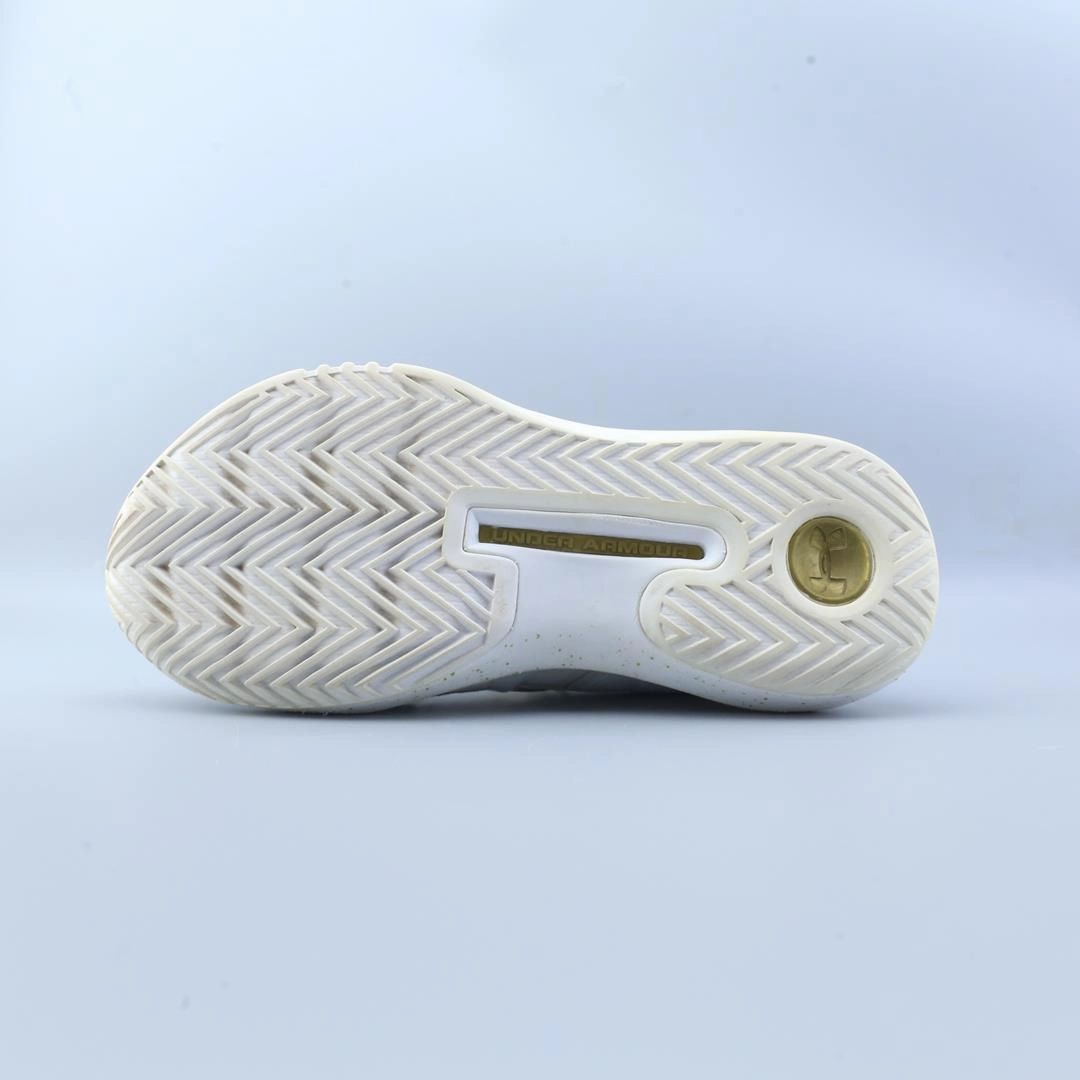 UNDER ARMOUR CITY 2.0 Under Armour sport shoe shots