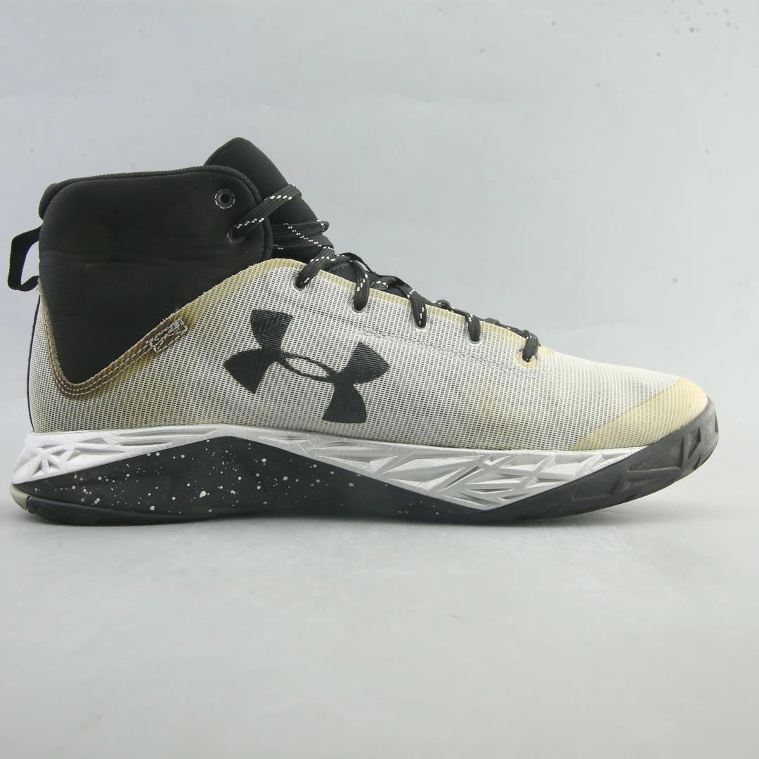UNDER ARMOUR  COMPFIT MICROG Under Armour trainer close-ups
