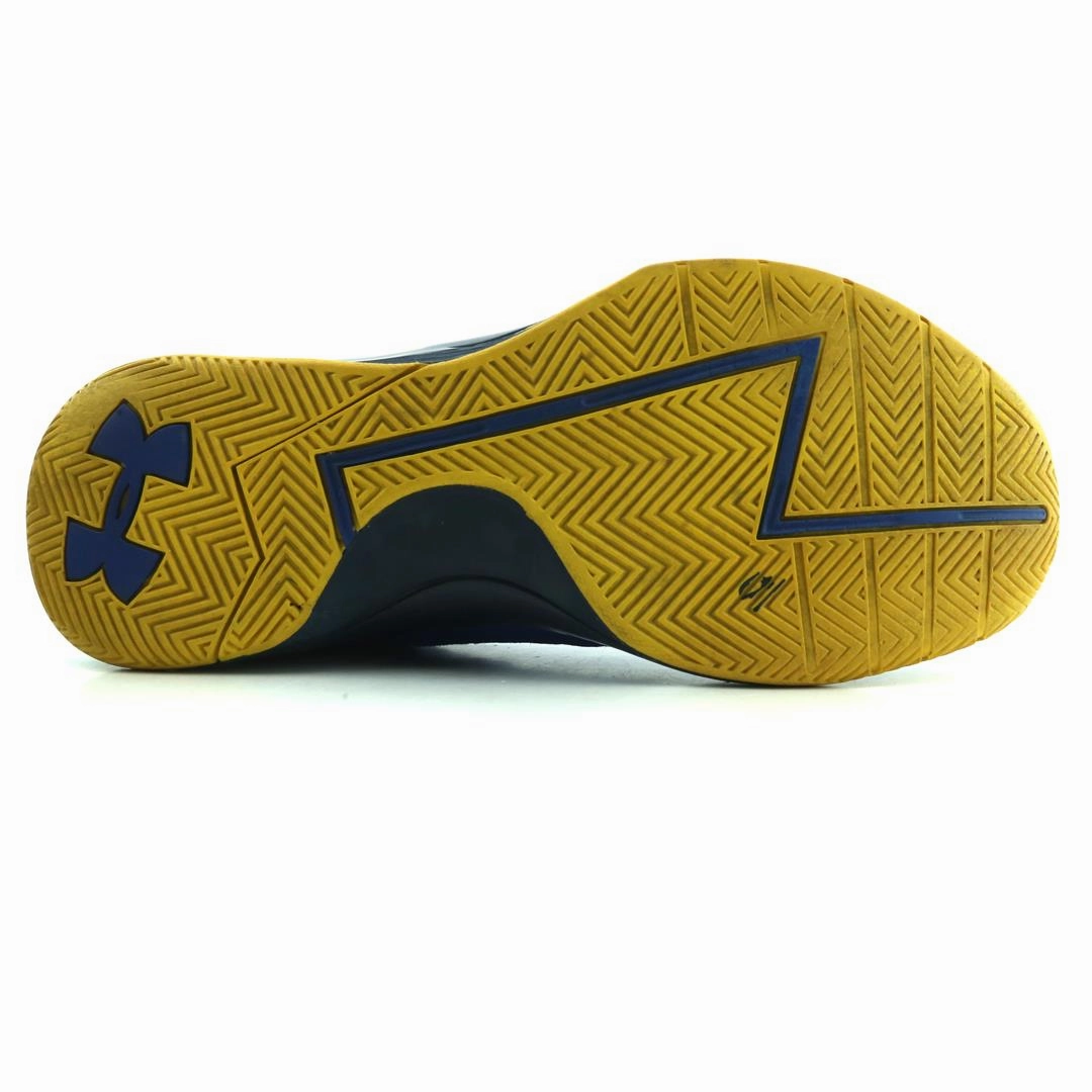 UNDER ARMOUR CURRY 1 LOW Under Armour sport shoe shots