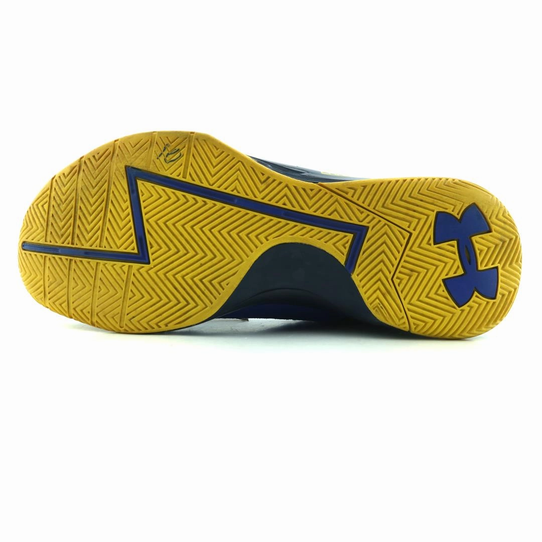 UNDER ARMOUR CURRY 1 LOW Under Armour sport shoe shots