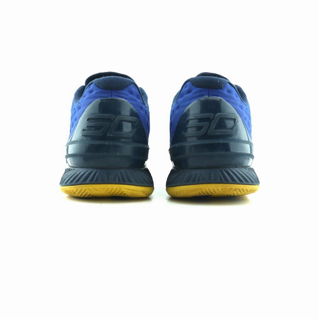 UNDER ARMOUR CURRY 1 LOW Under Armour sport shoe shots