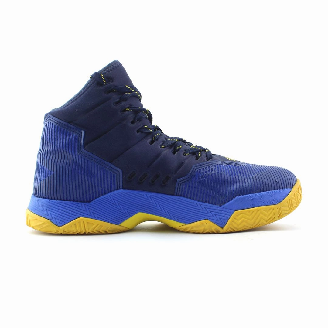 UNDER ARMOUR CURRY 2.5 Under Armour trainer close-ups