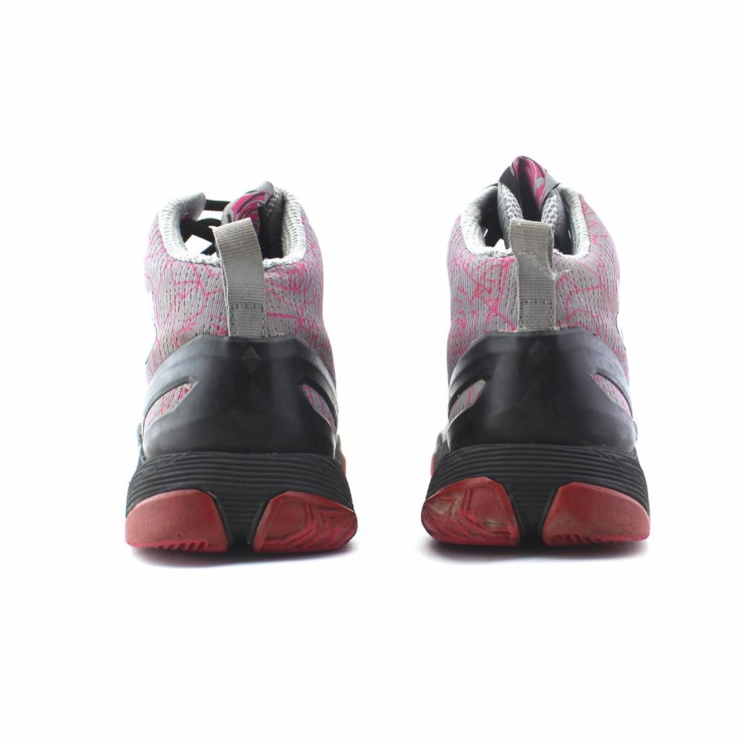 UNDER ARMOUR CURRY 2 Under Armour trainer close-ups