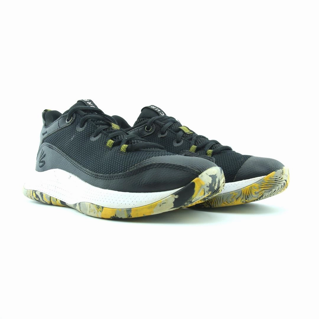 UNDER ARMOUR  CURRY 3Z5 Under Armour sport shoe shots