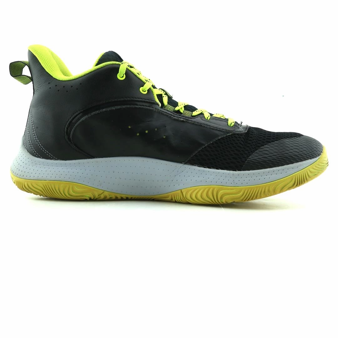 UNDER ARMOUR CURRY 3Z6 Under Armour sport shoe shots