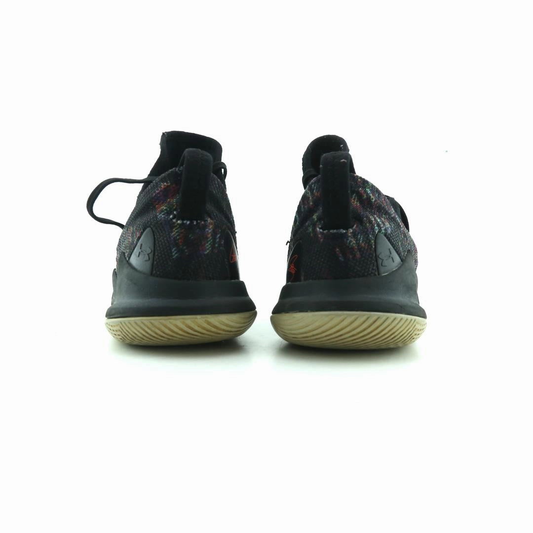UNDER ARMOUR CURRY 5 Under Armour sport shoe shots