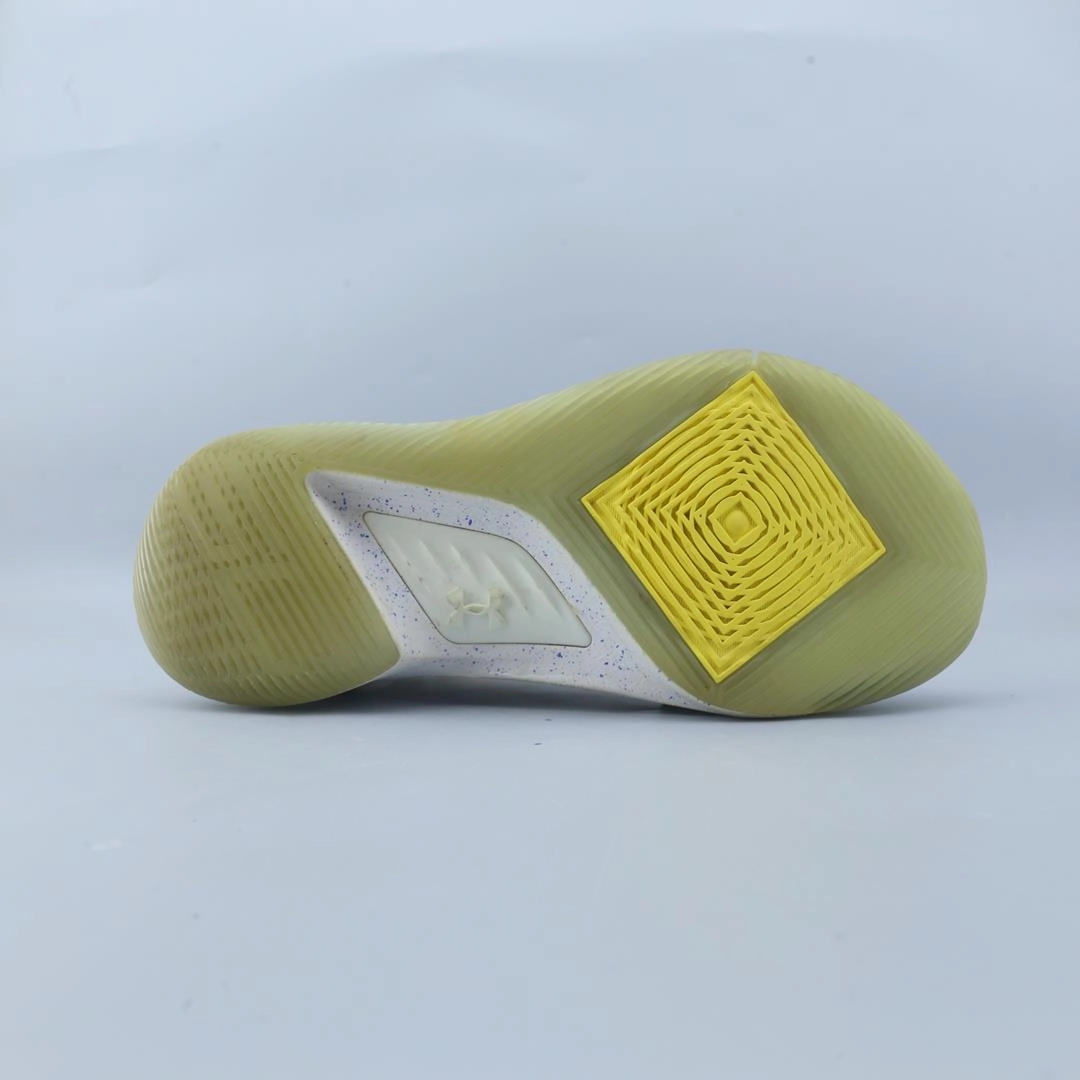 UNDER ARMOUR  CURRY 5 Under Armour sport shoe shots
