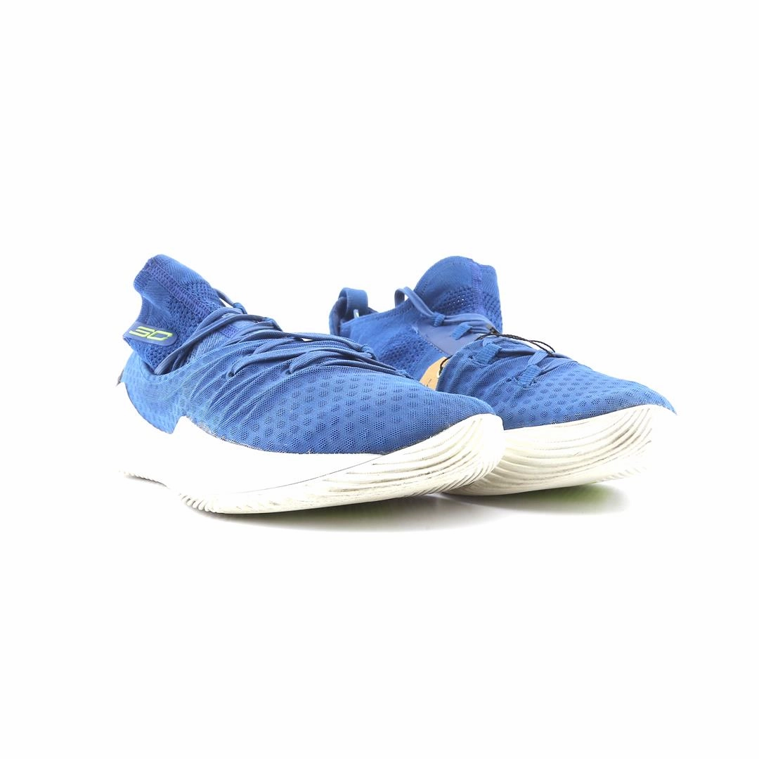 UNDER ARMOUR CURRY 5 Under Armour trainer close-ups