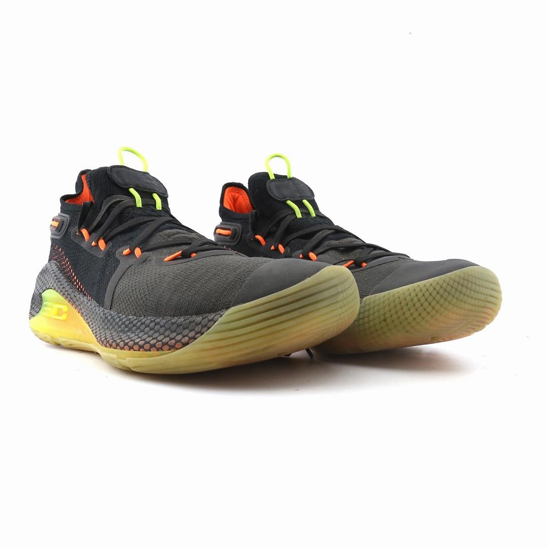 UNDER ARMOUR CURRY 6 Under Armour trainer close-ups