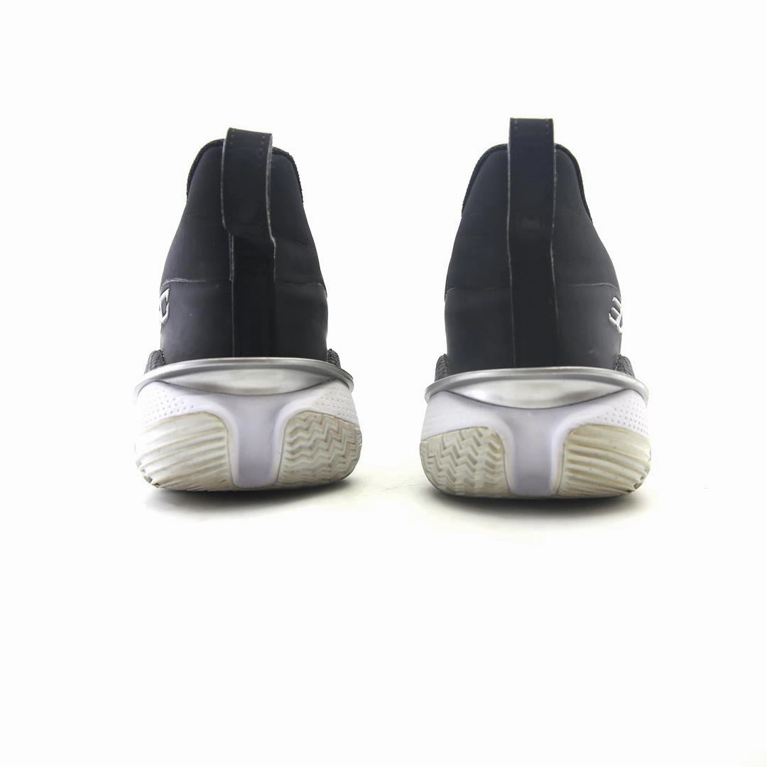 UNDER ARMOUR CURRY 7 Under Armour trainer close-ups