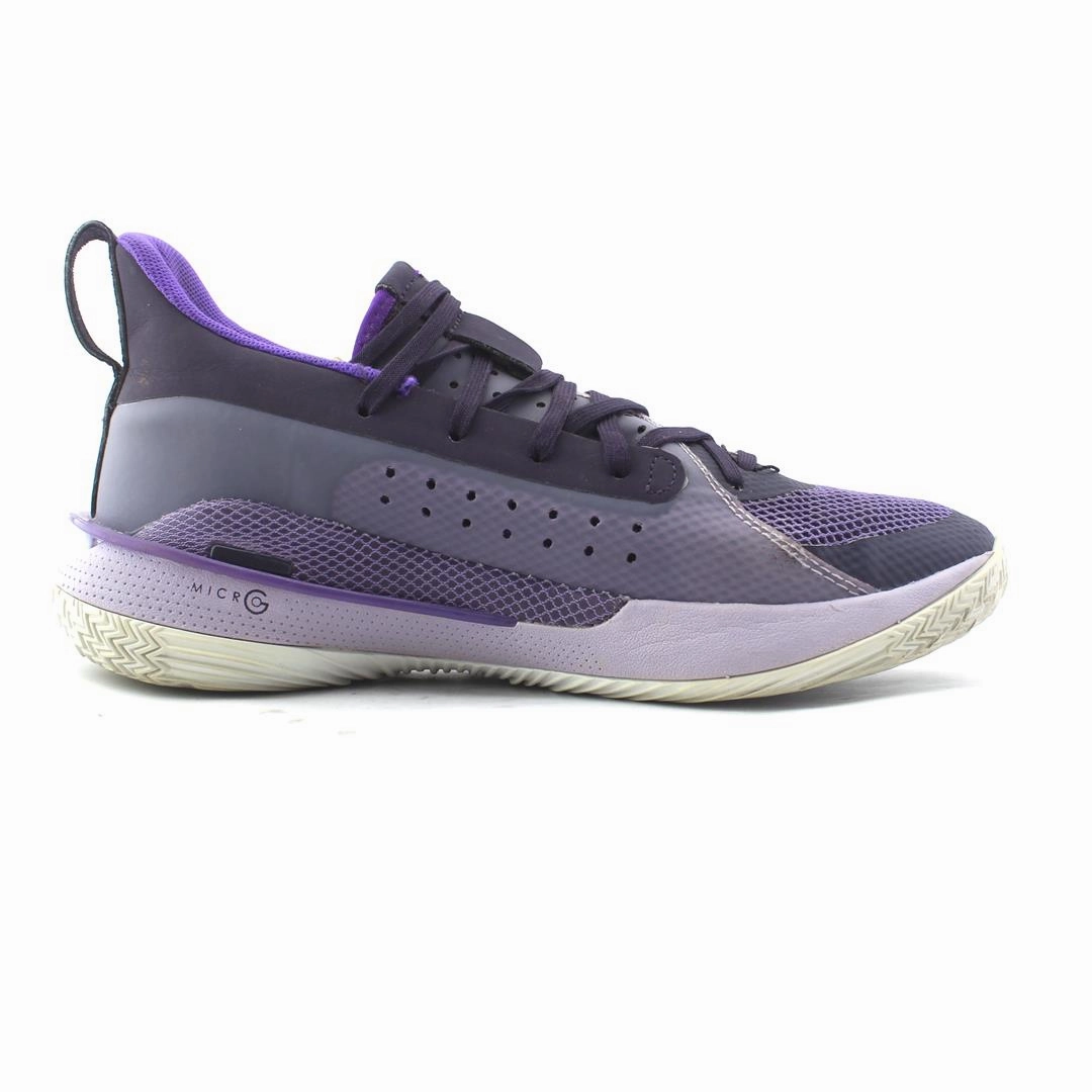 UNDER ARMOUR CURRY 7 Under Armour trainer close-ups