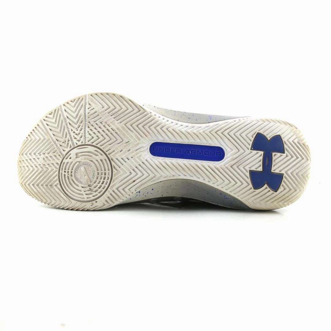UNDER ARMOUR CURRY Under Armour trainer close-ups
