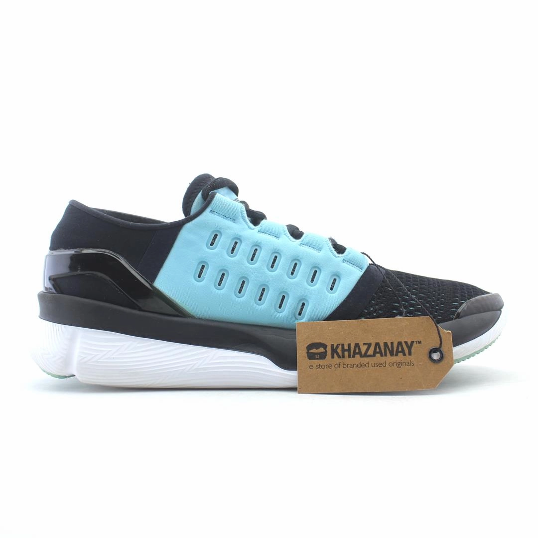 UNDER ARMOUR DAMSKIE SPEEDFOAM Under Armour trainer close-ups