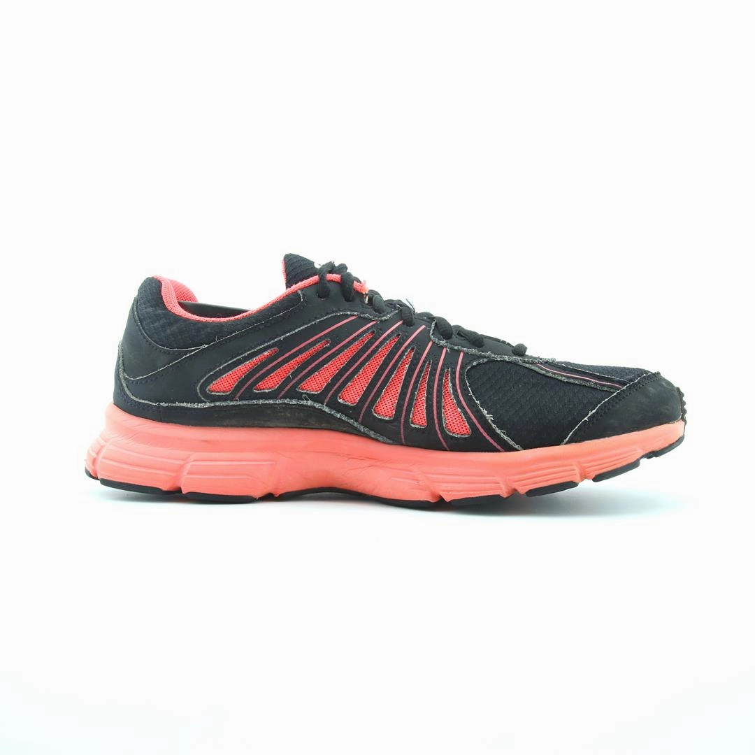 UNDER ARMOUR DASH Under Armour sport shoe shots