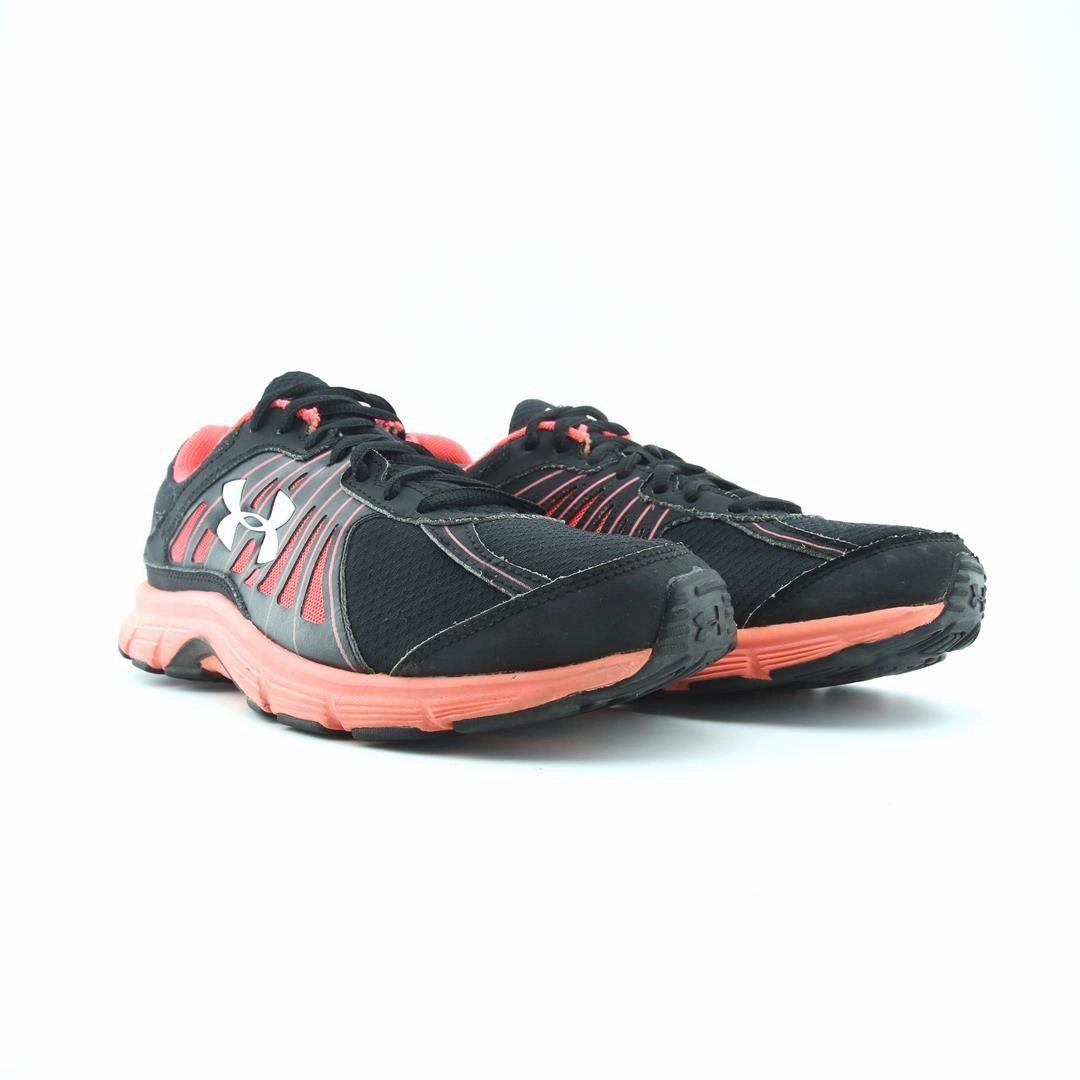 UNDER ARMOUR DASH Under Armour sport shoe shots