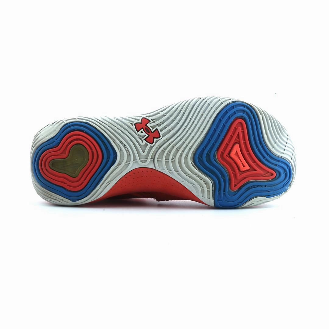 UNDER ARMOUR EMBIID ONE Under Armour sport shoe shots