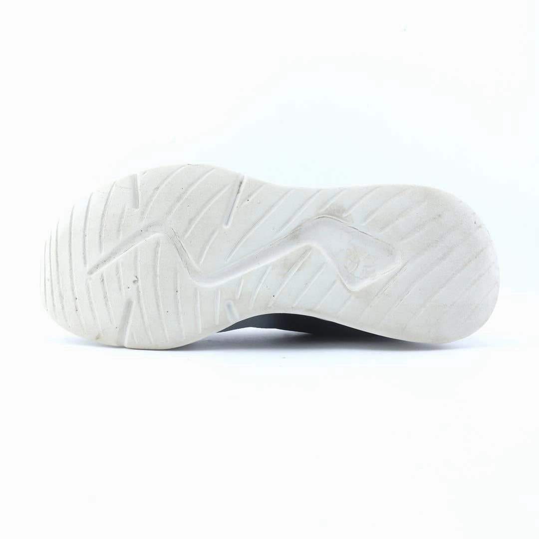 UNDER ARMOUR ESSENTIAL Under Armour sport shoe shots