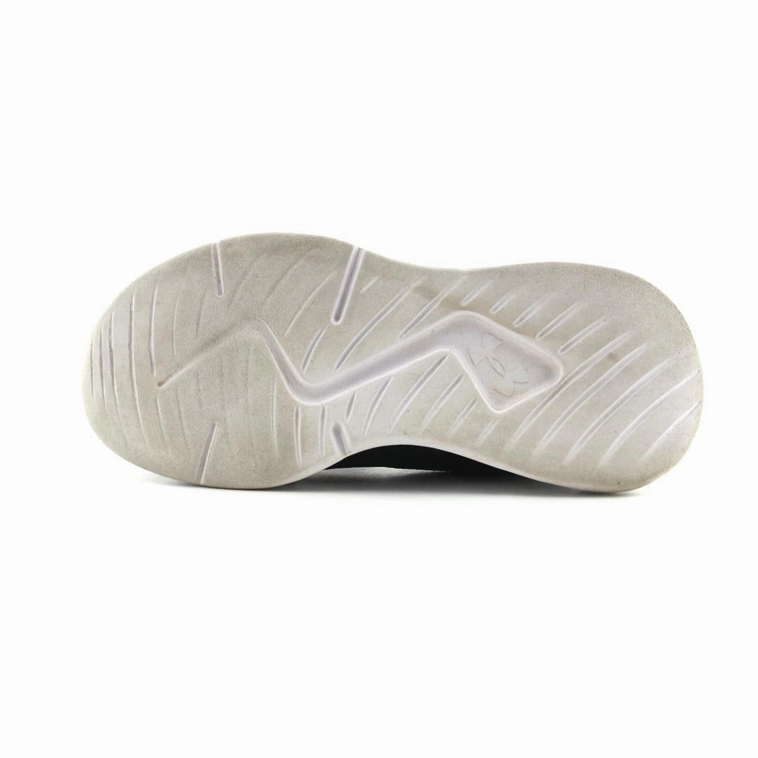 UNDER ARMOUR ESSENTIAL Under Armour trainer close-ups