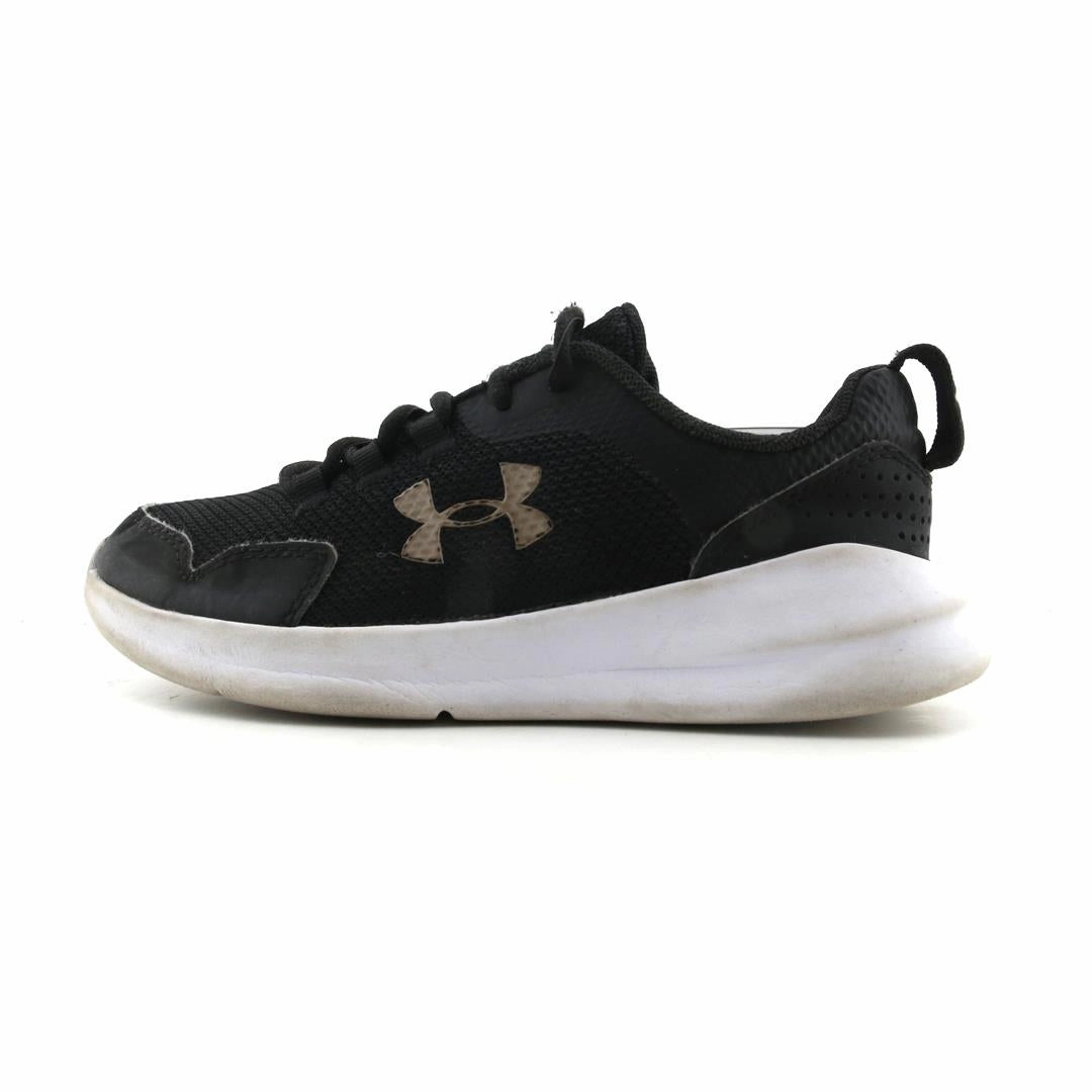 UNDER ARMOUR ESSENTIAL Under Armour supportive training shoes