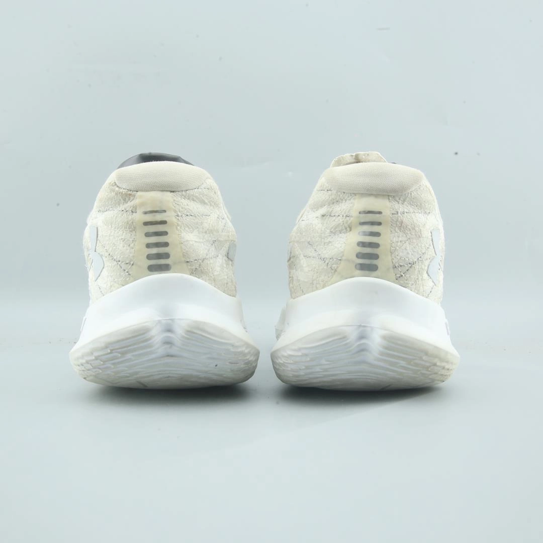 UNDER ARMOUR FLOW VELOCITI WIND Under Armour sport shoe shots