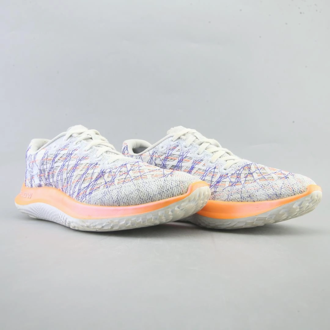 UNDER ARMOUR FLOW VELOCITI WIND Under Armour trainer close-ups