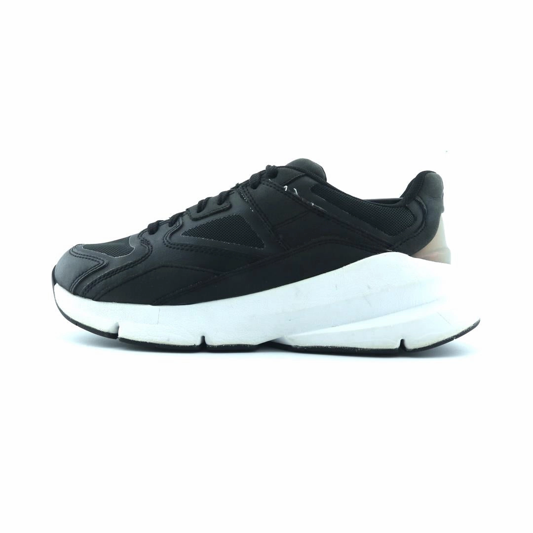 UNDER ARMOUR FORGE 96 CLRSHFT Under Armour high-performance sport shoes