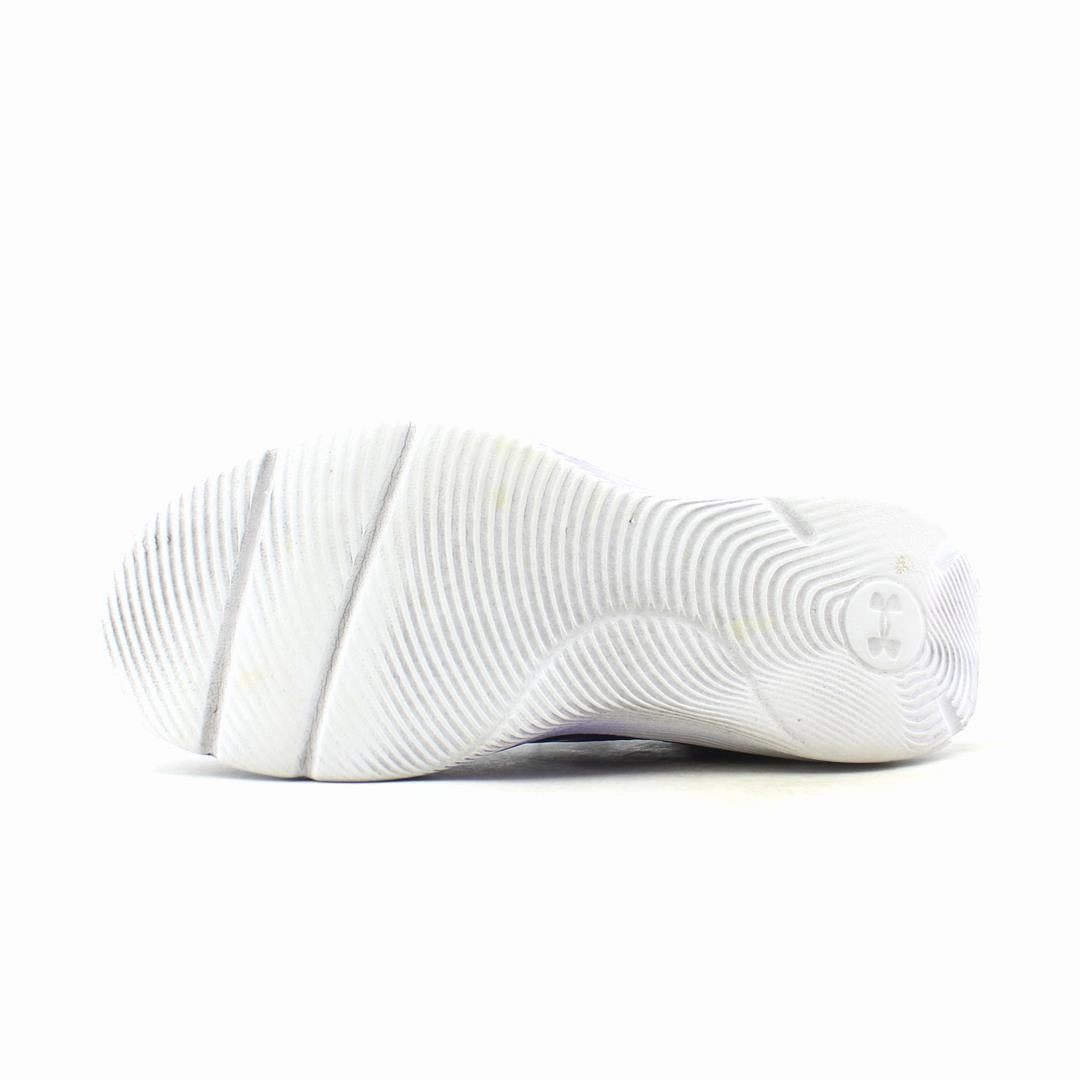 UNDER ARMOUR GGS INFINITY 2 F2F Under Armour trainer close-ups