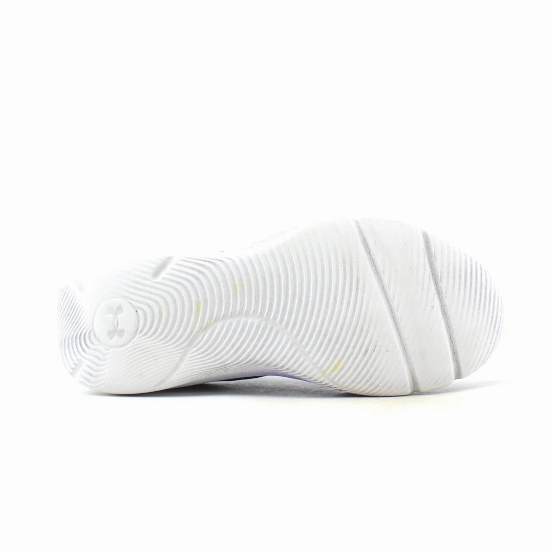 UNDER ARMOUR GGS INFINITY 2 F2F Under Armour trainer close-ups