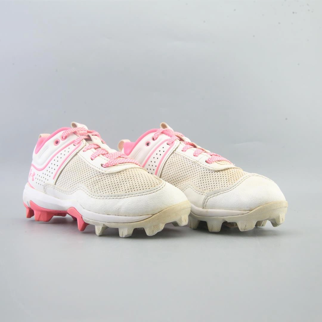 UNDER ARMOUR GLYDE RM JR Under Armour trainer close-ups