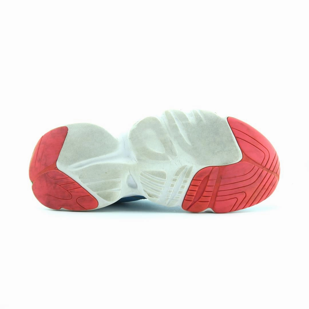 UNDER ARMOUR GRADE  PACE Under Armour sport shoe shots