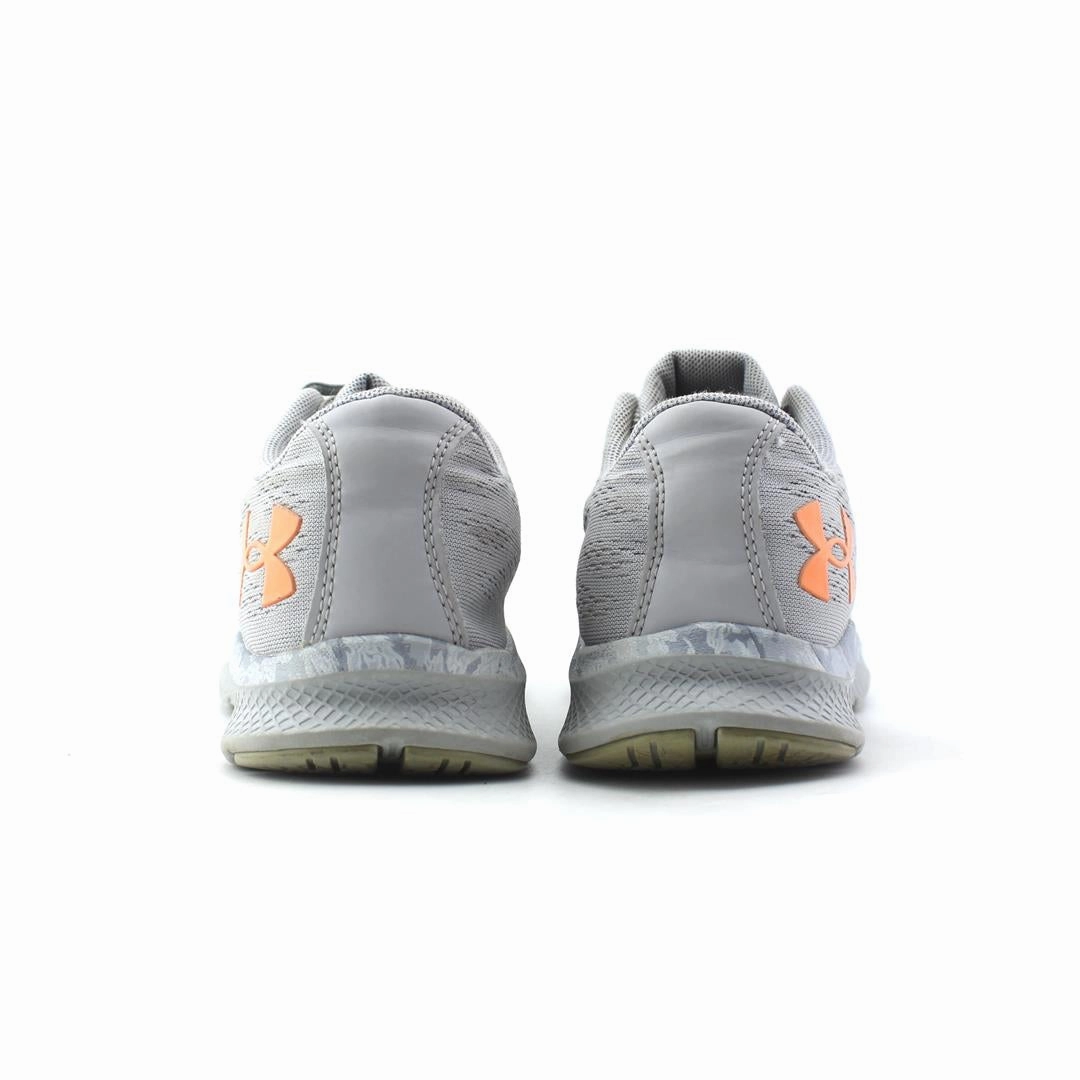 UNDER ARMOUR GRADE SCHOOL CHARGED BANDIT 6 Under Armour trainer close-ups