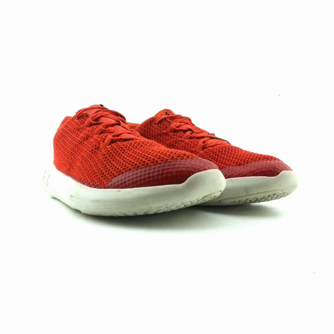UNDER ARMOUR  GRADE SCHOOL RIPPLE Under Armour trainer close-ups