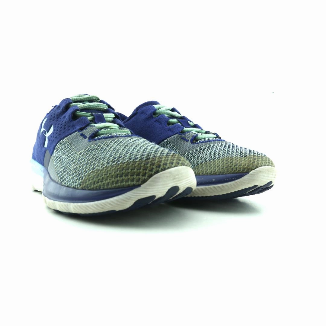UNDER ARMOUR GRADE SCHOOL TEMPO Under Armour sport shoe shots