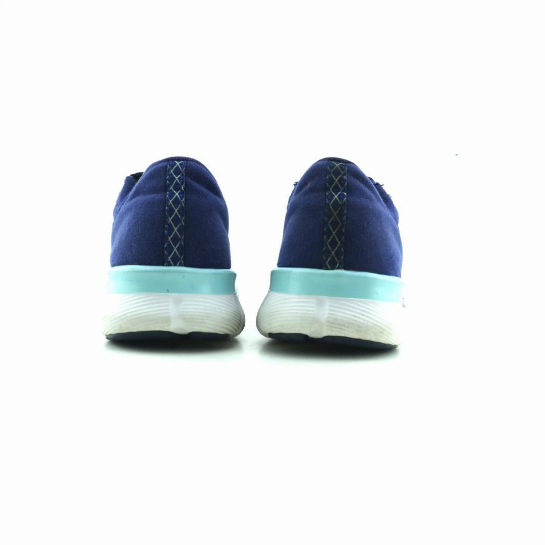 UNDER ARMOUR GRADE SCHOOL TEMPO Under Armour sport shoe shots