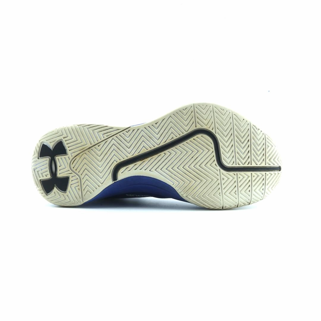 UNDER ARMOUR GS JET 2019 Under Armour sport shoe shots