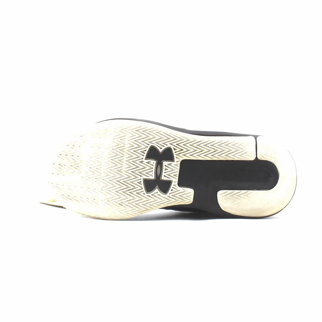 UNDER ARMOUR GS LOCKDOWN 5 Under Armour trainer close-ups