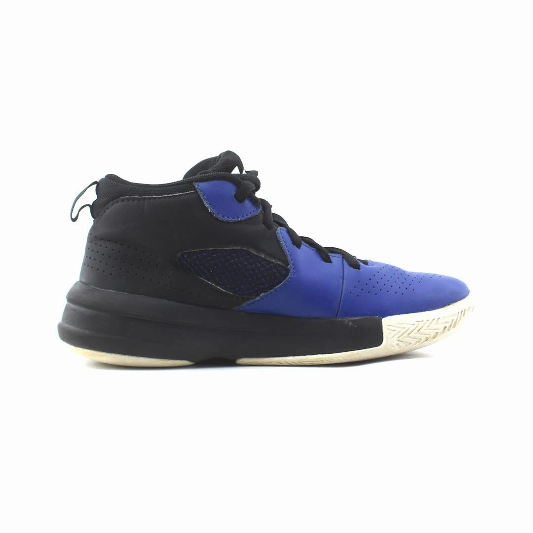UNDER ARMOUR GS LOCKDOWN 5 Under Armour trainer close-ups